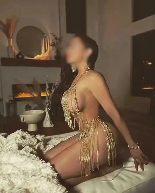 VIP Dehradun call girl - Dinner Dates