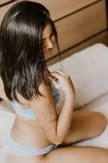 Ananya - Hotel service call girls Noida & Sector 15 companion